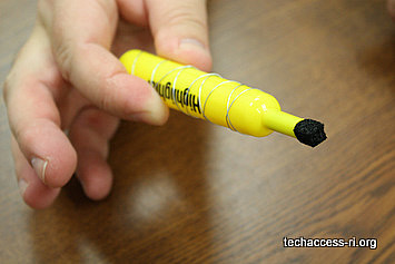 photo of wire wrapped around barrel of marker with conductive foam tip sticking out of the top of the marker